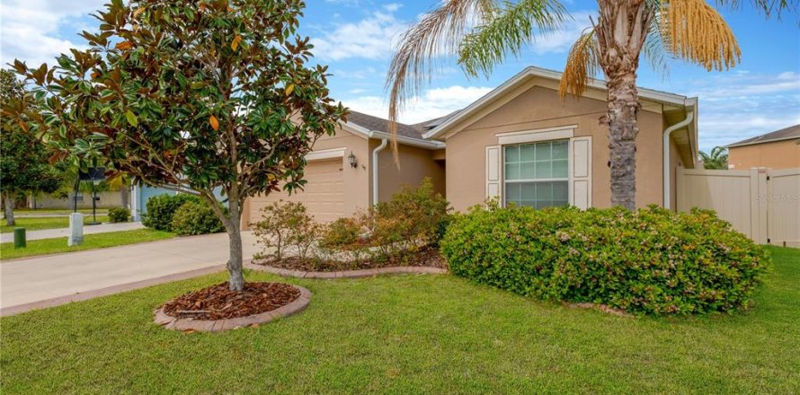 Villa ou maison à Ruskin, Floride 3 chambres, 156.08 m2 № 1734542