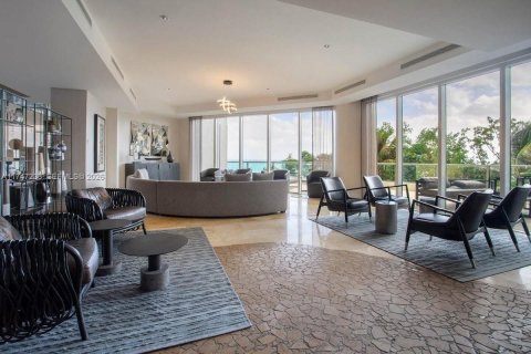 Condominio en venta en Sunny Isles Beach, Florida, 1 dormitorio, 86.4 m2 № 1729233 - foto 16