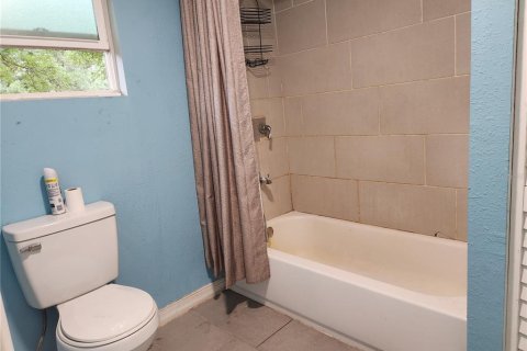 Снять в аренду квартиру в Ленд-о-Лейкс, Флорида 3 комнаты, 124.86м2, № 2132971 - фото 21