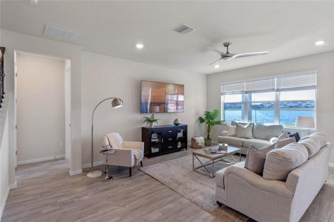 Casa en venta en Kissimmee, Florida, 4 dormitorios, 265.42 m2 № 1528853 - foto 16