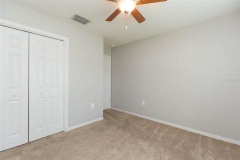 House in Land O' Lakes, Florida 3 bedrooms, 137.12 sq.m. № 2206995 - photo 24