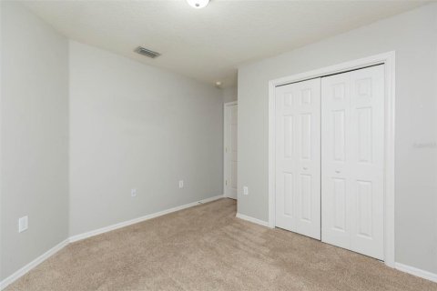 House in Land O' Lakes, Florida 3 bedrooms, 137.12 sq.m. № 2206995 - photo 27