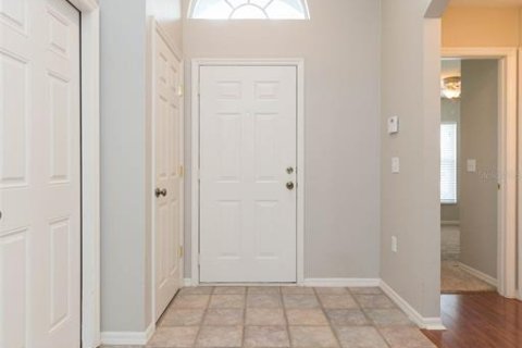 House in Land O' Lakes, Florida 3 bedrooms, 137.12 sq.m. № 2206995 - photo 3