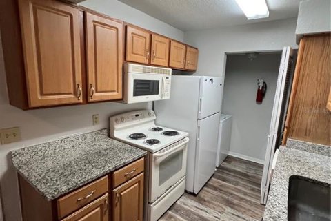 Купить кондоминиум в Орландо, Флорида 4 комнаты, 77.02м2, № 737491 - фото 12