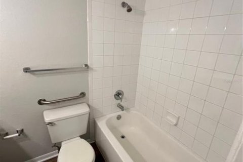Купить кондоминиум в Орландо, Флорида 4 комнаты, 77.02м2, № 737491 - фото 17