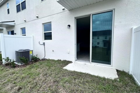 Adosado en alquiler en Kissimmee, Florida, 3 dormitorios, 136.85 m2 № 2228190 - foto 2