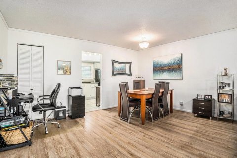 Condo in Seminole, Florida, 2 bedrooms  № 1770981 - photo 6