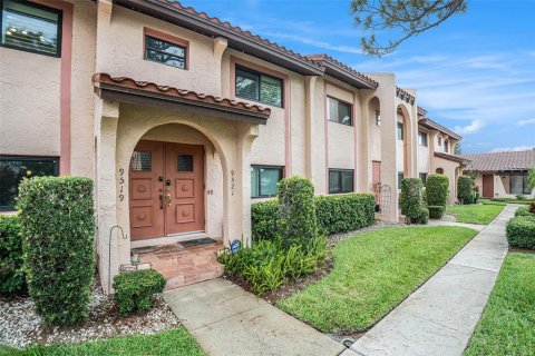 Condo in Seminole, Florida, 2 bedrooms  № 1770981 - photo 4