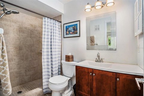 Condo in Seminole, Florida, 2 bedrooms  № 1770981 - photo 22