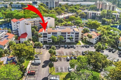 Condominio en venta en Pompano Beach, Florida, 2 dormitorios, 92.9 m2 № 1072782 - foto 1
