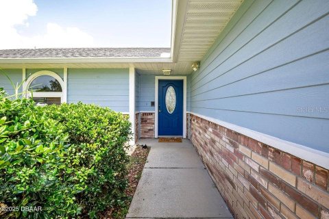 House in Ormond Beach, Florida 3 bedrooms, 169.45 sq.m. № 1849653 - photo 3