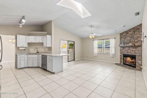 House in Ormond Beach, Florida 3 bedrooms, 169.45 sq.m. № 1849653 - photo 16