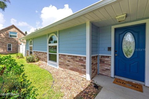 House in Ormond Beach, Florida 3 bedrooms, 169.45 sq.m. № 1849653 - photo 4