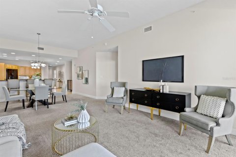Condo in Redington Shores, Florida, 3 bedrooms  № 1829221 - photo 24