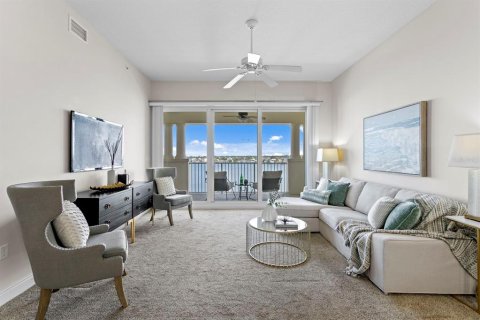 Condo in Redington Shores, Florida, 3 bedrooms  № 1829221 - photo 21