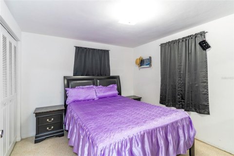 House in New Port Richey, Florida 2 bedrooms, 90.67 sq.m. № 1530483 - photo 4