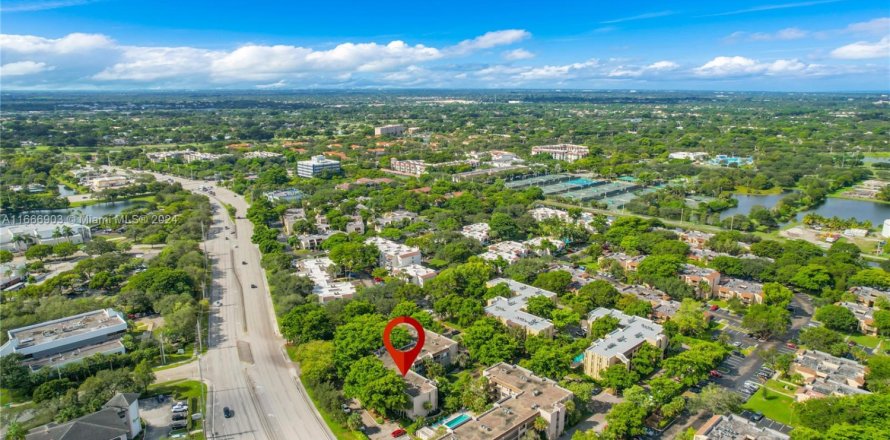 Condo in Plantation, Florida, 2 bedrooms  № 1701268