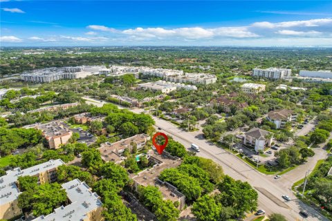 Condo in Plantation, Florida, 2 bedrooms  № 1701268 - photo 25