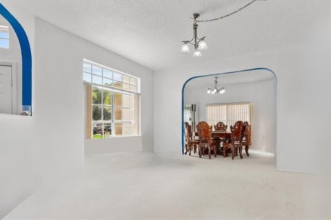 Villa ou maison à vendre à Apopka, Floride: 5 chambres, 351.91 m2 № 1679556 - photo 9