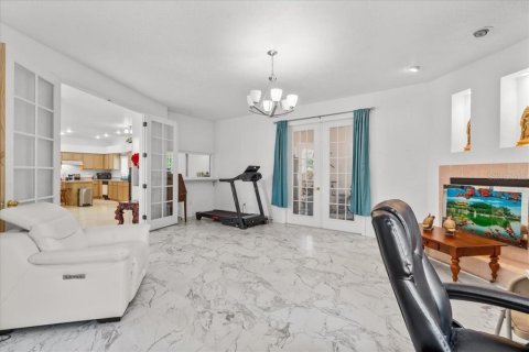 Villa ou maison à vendre à Apopka, Floride: 5 chambres, 351.91 m2 № 1679556 - photo 16