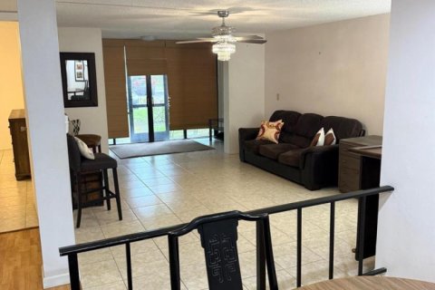 Condo in Lauderhill, Florida, 1 bedroom  № 2188088