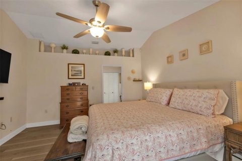 House in Punta Gorda, Florida 3 bedrooms, 184.23 sq.m. № 1538423 - photo 18
