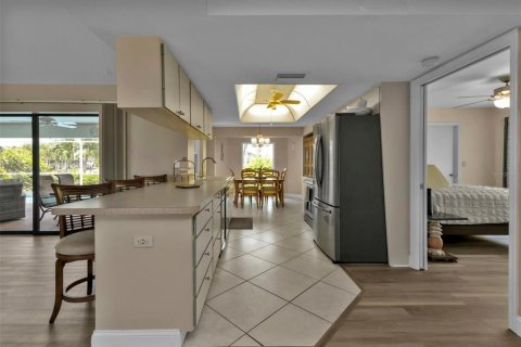 House in Punta Gorda, Florida 3 bedrooms, 184.23 sq.m. № 1538423 - photo 7