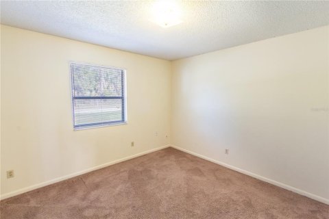 Apartamento en alquiler en Lake Alfred, Florida, 2 dormitorios, 183.95 m2 № 2148690 - foto 12