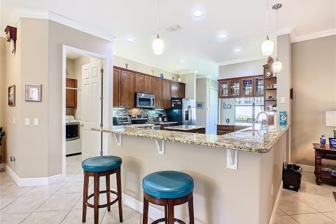 House in Poinciana, Florida 3 bedrooms, 222.32 sq.m. № 1546917 - photo 8