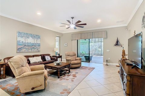 House in Poinciana, Florida 3 bedrooms, 222.32 sq.m. № 1546917 - photo 14