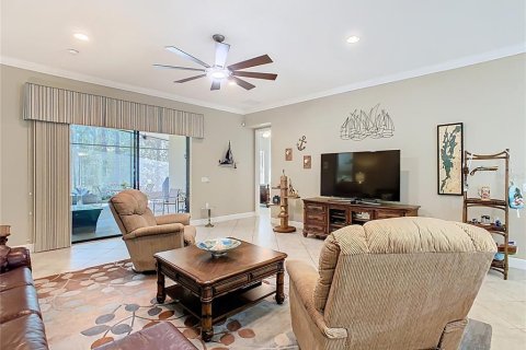 House in Poinciana, Florida 3 bedrooms, 222.32 sq.m. № 1546917 - photo 15