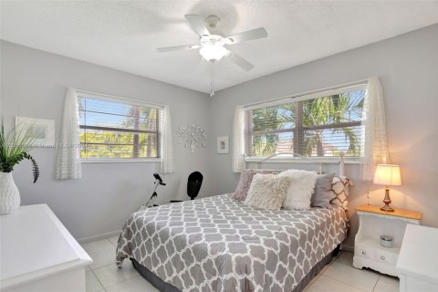 Condominio en venta en Lauderdale Lakes, Florida, 2 dormitorios, 87.7 m2 № 1864719 - foto 16
