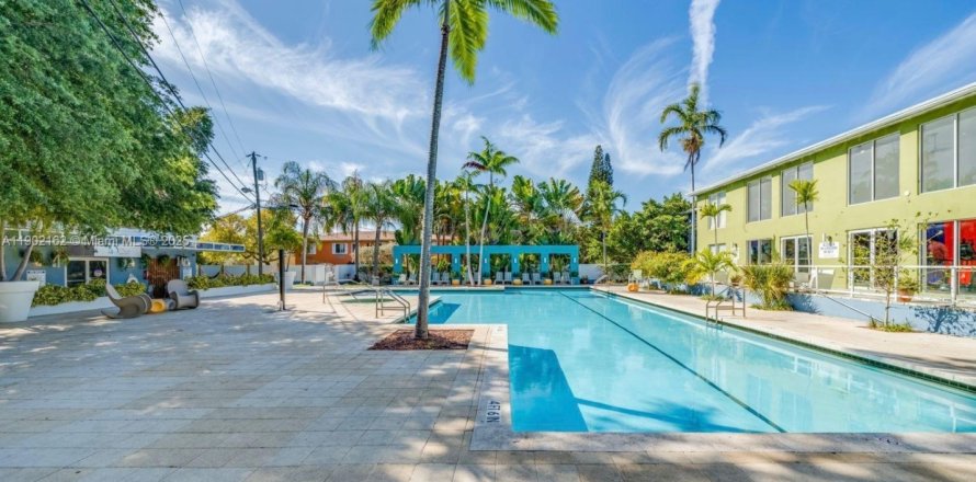 Casa en Miami, Florida 2 dormitorios, 88.26 m2 № 1953609