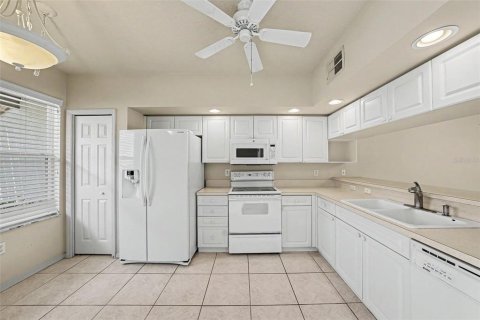 Copropriété à vendre à Largo, Floride: 3 chambres, 141.21 m2 № 2150398 - photo 11