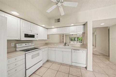 Copropriété à vendre à Largo, Floride: 3 chambres, 141.21 m2 № 2150398 - photo 12