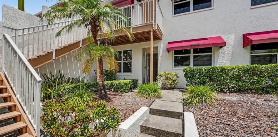 Condo à Largo, Floride, 3 chambres № 2150398