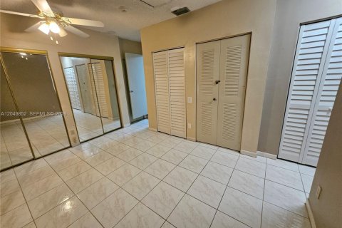 Immobilier commercial à louer à Miami, Floride: 1 chambre, 18.58 m2 № 2192811 - photo 5