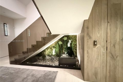 Villa ou maison à louer à Miami, Floride: 5 chambres, 447.6 m2 № 1971680 - photo 6