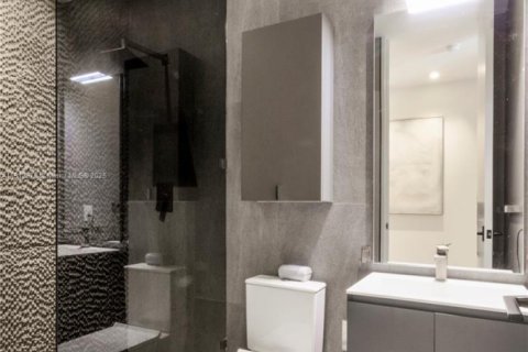 Villa ou maison à louer à Miami, Floride: 5 chambres, 447.6 m2 № 1971680 - photo 23