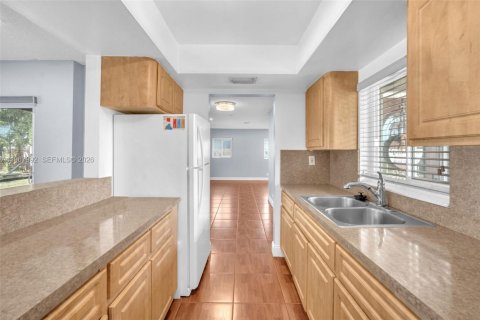 Villa ou maison à vendre à Lauderhill, Floride: 3 chambres, 129.13 m2 № 2029290 - photo 10