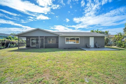 Villa ou maison à vendre à Lauderhill, Floride: 3 chambres, 129.13 m2 № 2029290 - photo 8