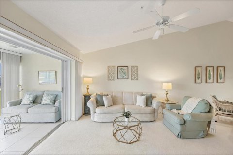 Copropriété à vendre à Sarasota, Floride: 2 chambres, 115.01 m2 № 2094045 - photo 7