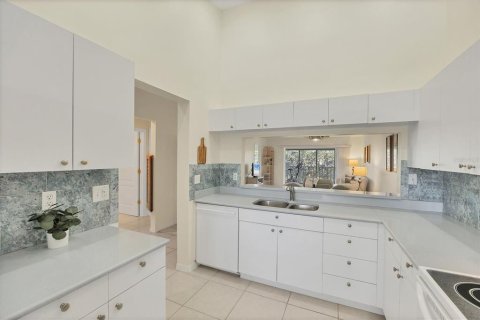 Copropriété à vendre à Sarasota, Floride: 2 chambres, 115.01 m2 № 2094045 - photo 15