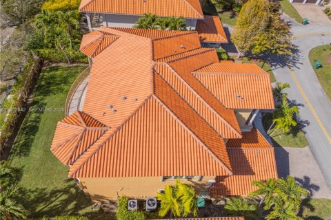 Villa ou maison à vendre à Cutler Bay, Floride: 5 chambres, 438.22 m2 № 2025402 - photo 9