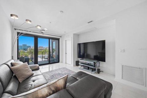 Condo in Saint Petersburg, Florida, 2 bedrooms  № 2094878 - photo 15