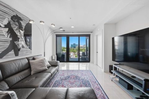 Condo in Saint Petersburg, Florida, 2 bedrooms  № 2094878 - photo 14