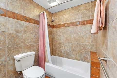Купить кондоминиум в Орландо, Флорида 3 комнаты, 111.3м2, № 2116649 - фото 19