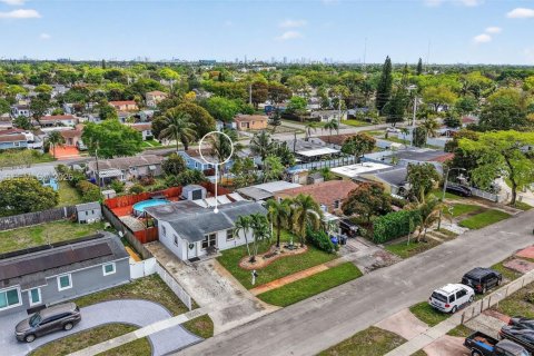 Villa ou maison à vendre à Hollywood, Floride: 3 chambres, 85.47 m2 № 2049613 - photo 7