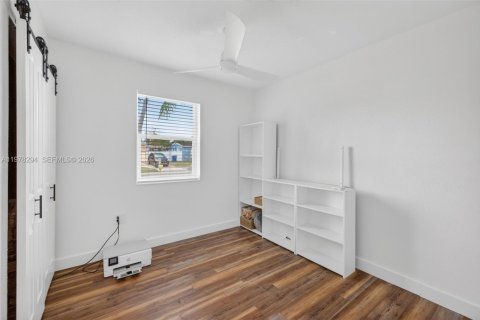 Villa ou maison à vendre à Hollywood, Floride: 3 chambres, 85.47 m2 № 2049613 - photo 30