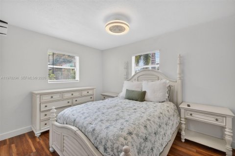 Villa ou maison à vendre à Hollywood, Floride: 3 chambres, 85.47 m2 № 2049613 - photo 24